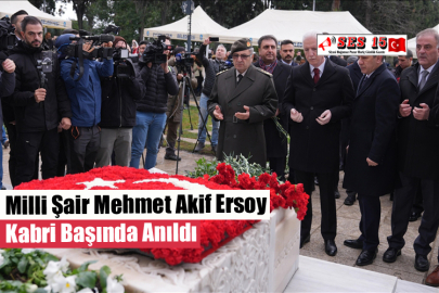 Milli Şair Mehmet Akif Ersoy Kabri Başında Anıldı