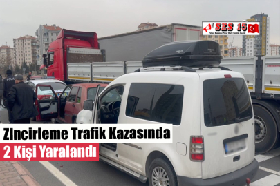 Zincirleme Trafik Kazasında 2 Kişi Yaralandı